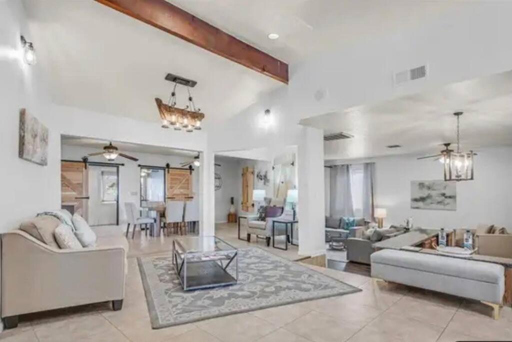 Beautiful Oasis With Rv Or Boat Parking Villa Henderson Exterior photo